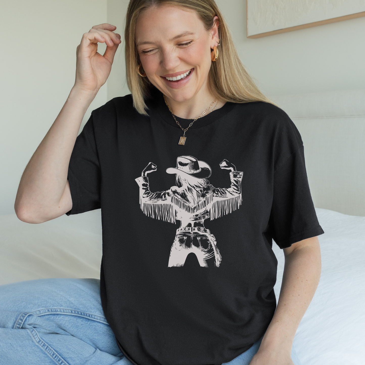 Strong Cowgirl Tee | Vintage Cowgirl | T-shirt
