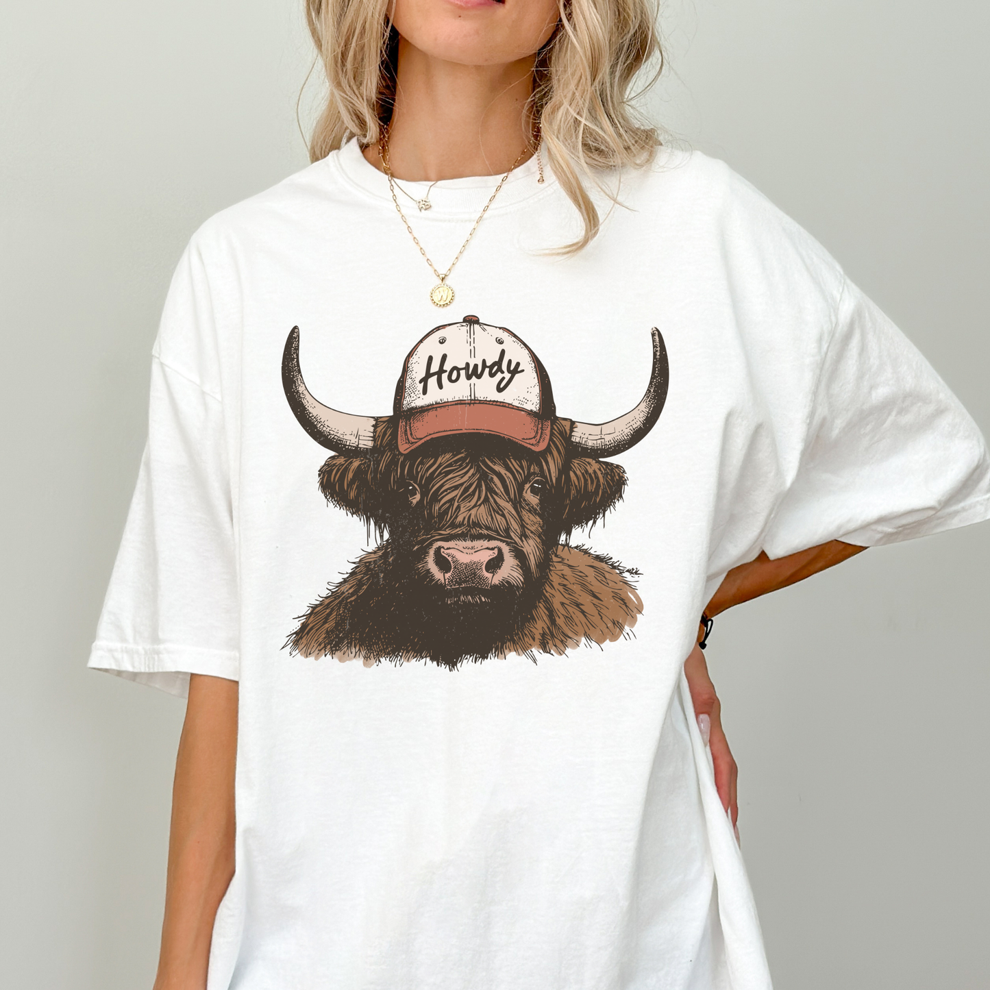 Howdy Cow | Vintage Cowgirl | T-shirt