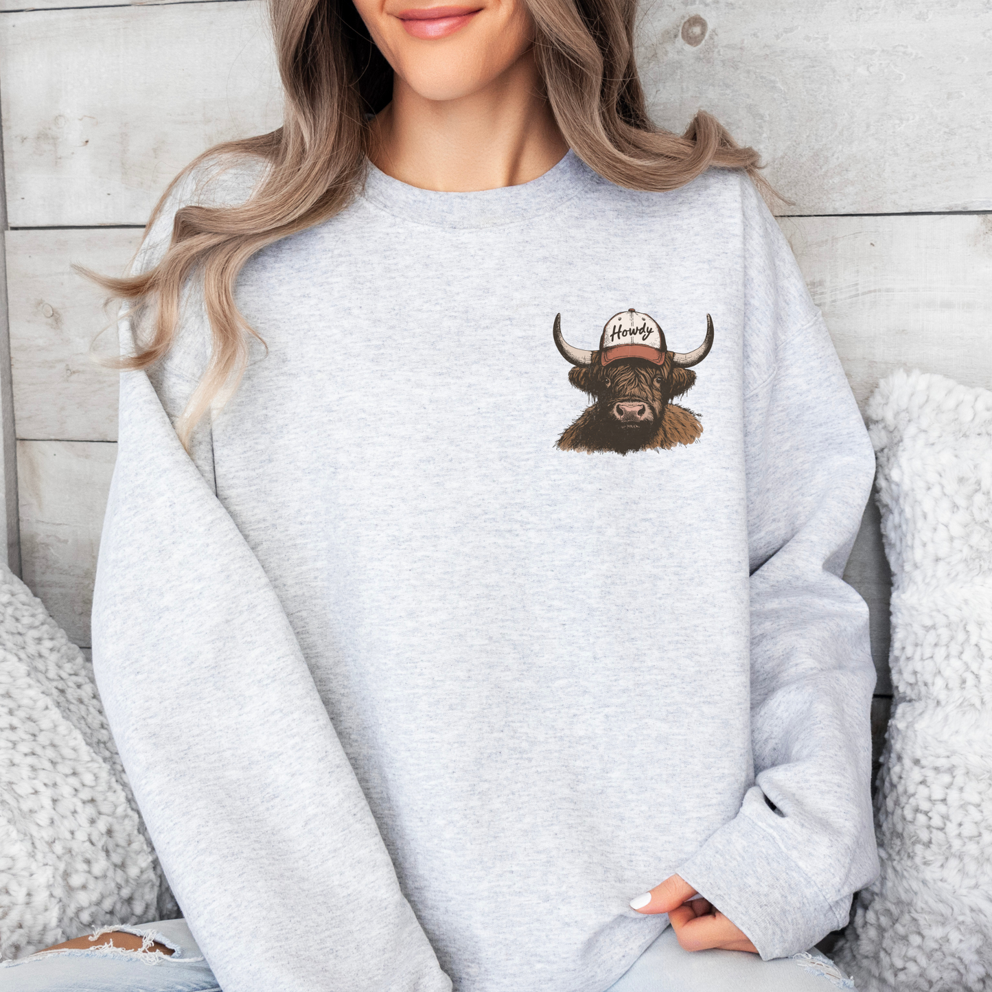 Howdy Cow | Vintage Cowgirl | Sweatshirt