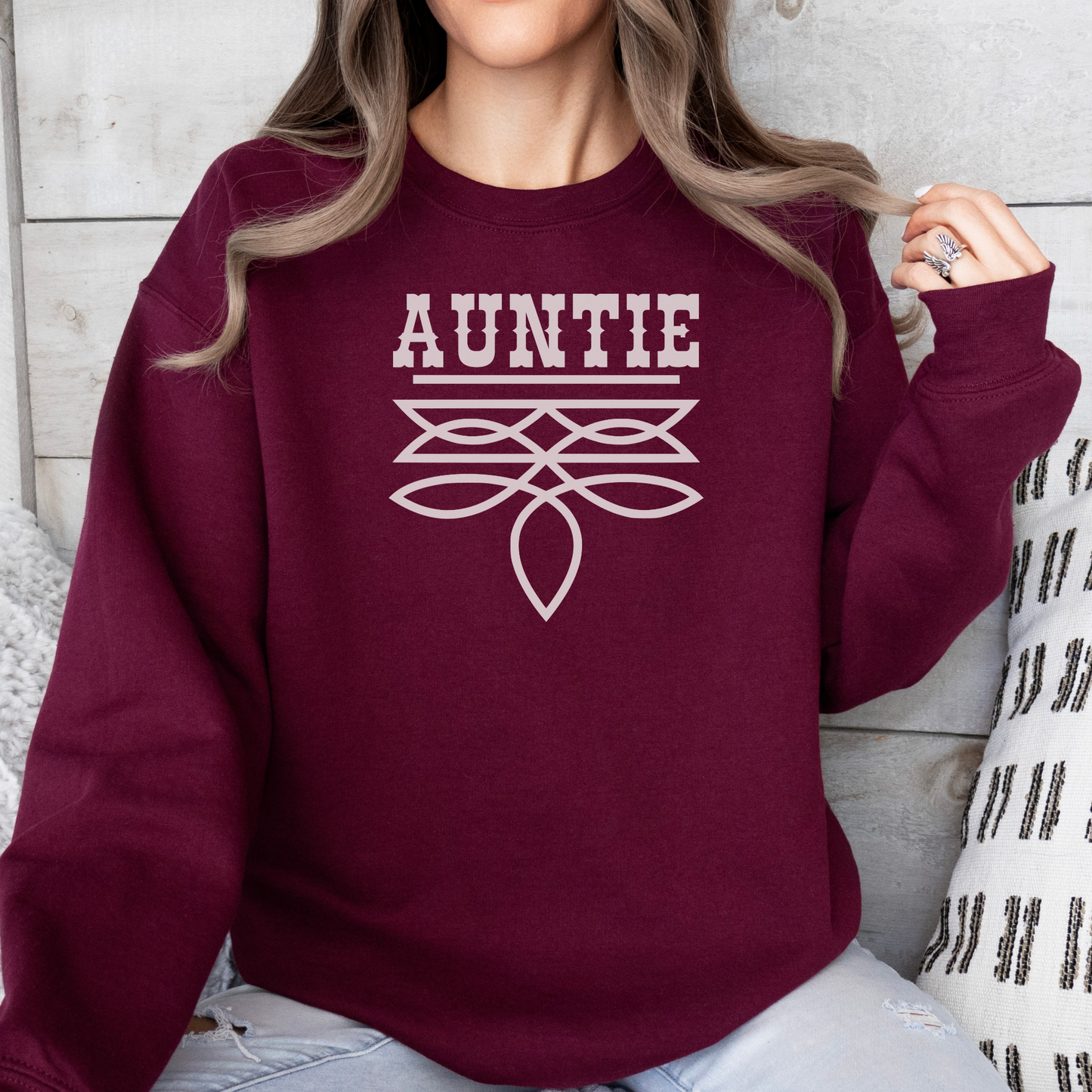 Auntie Sweater | Boot Stitch Text | Sweatshirt