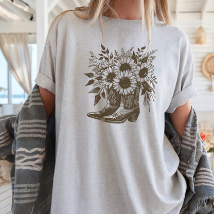 Sunflower Boots Tee | Vintage Cowgirl | T-shirt